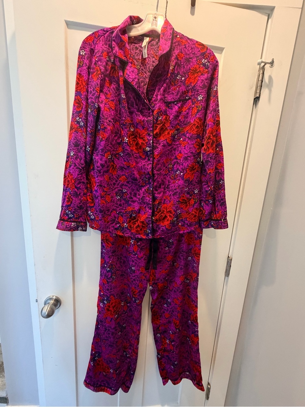 Gilligan & O’Malley Floral Button Front Pajama Set Purple Red Medium